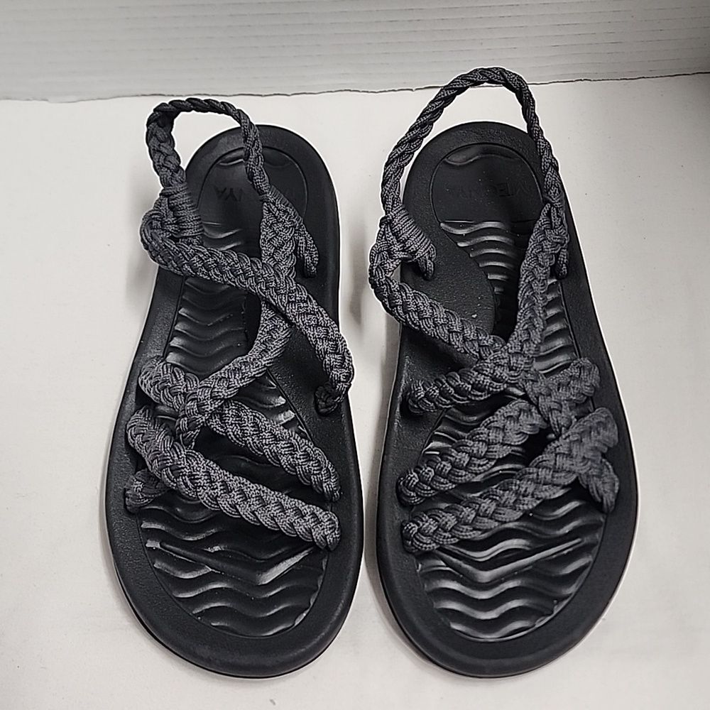 Megnya black and gray braided strap water sandals size 8 - Picture 2 of 10